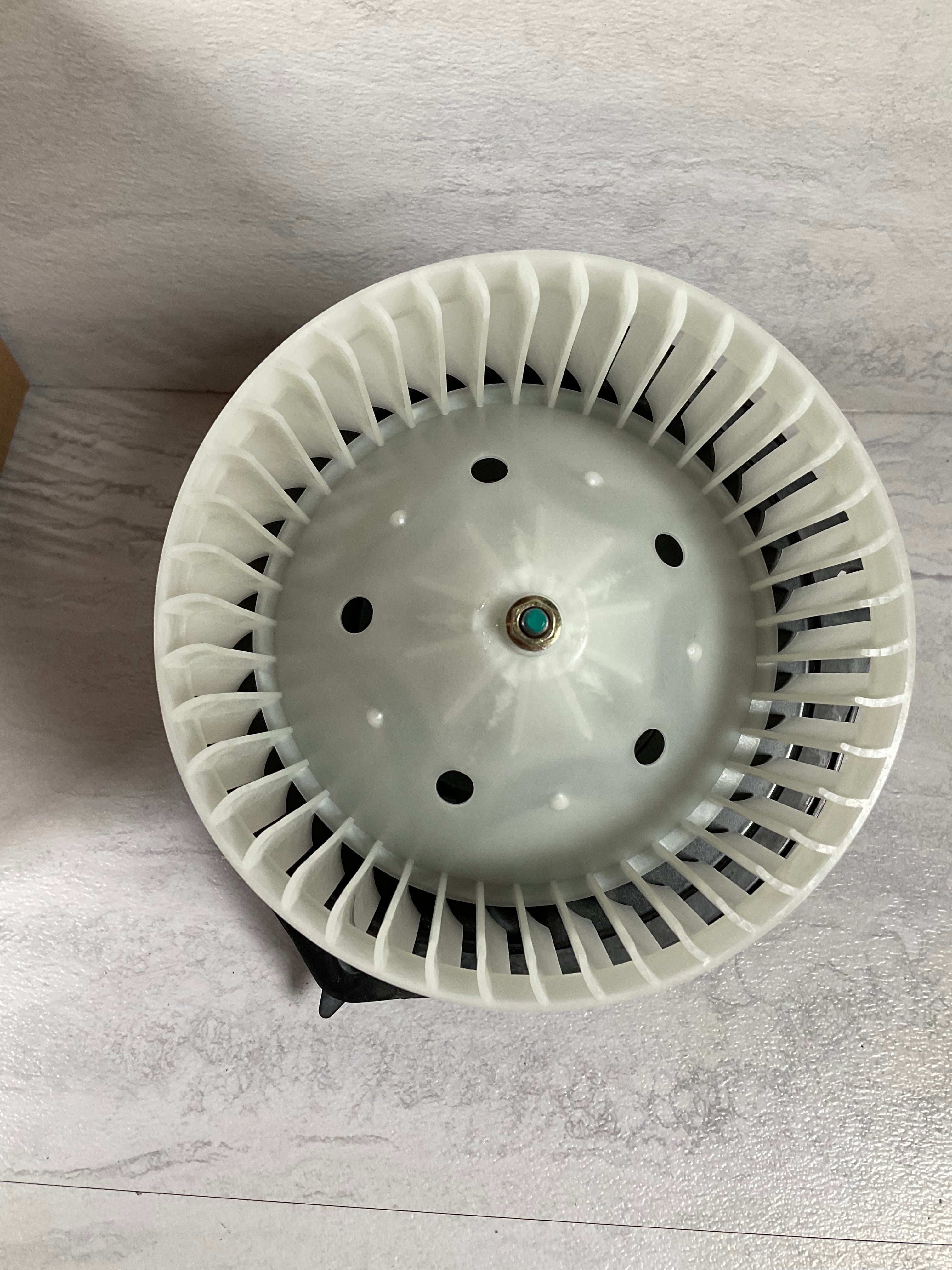 AC Blower Motor with Fan - Replaces 22754990, 15850268, 19153333 (6957770932407)